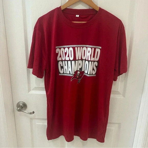 Tampa Bay Buccaneers 2020 World Series Champions Red Shirt XL Publix Sponsored - Picture 1 of 4